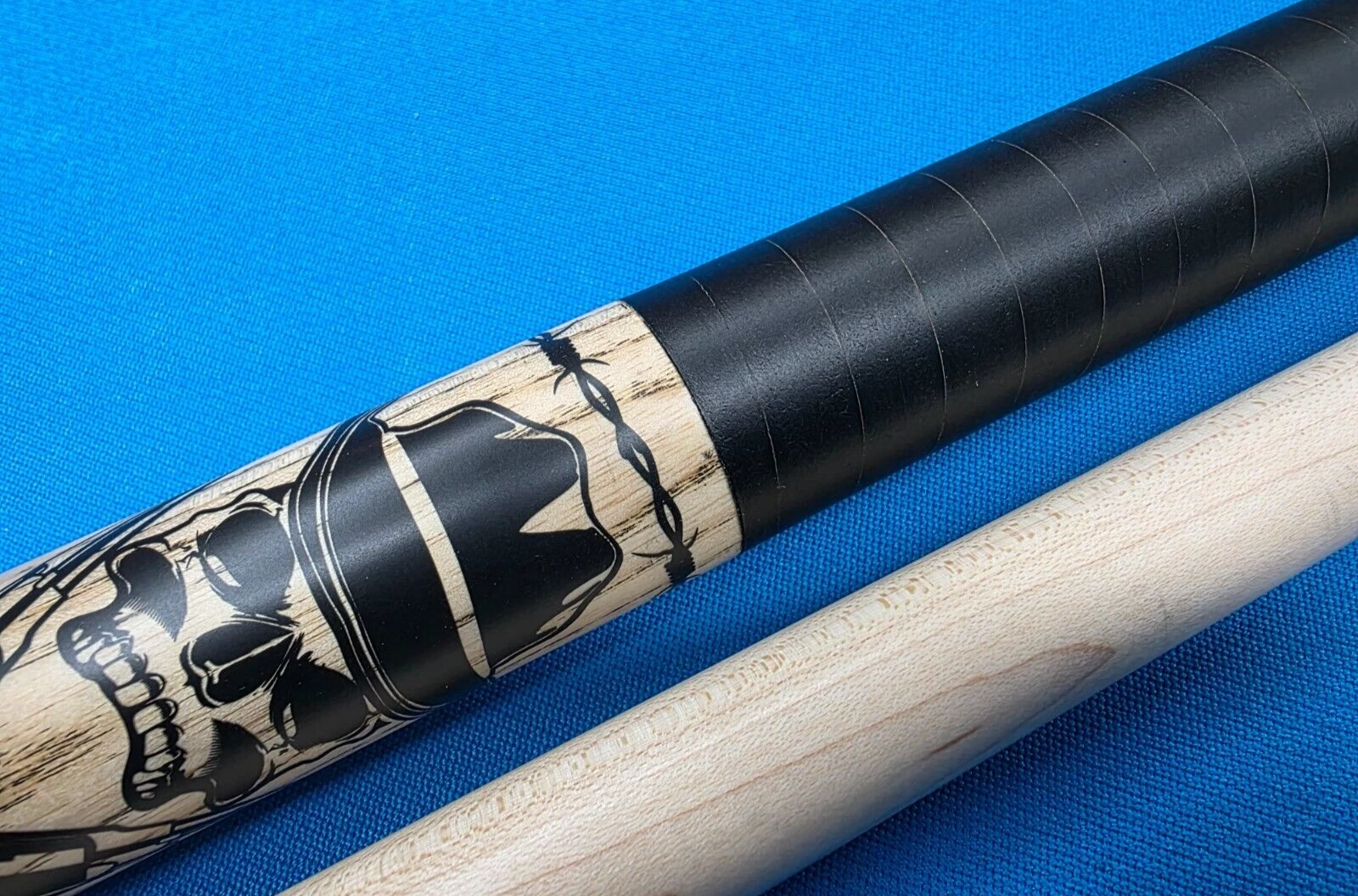 Outlaw OL52 Pool Cue Skull & Dagger Design - Image 8