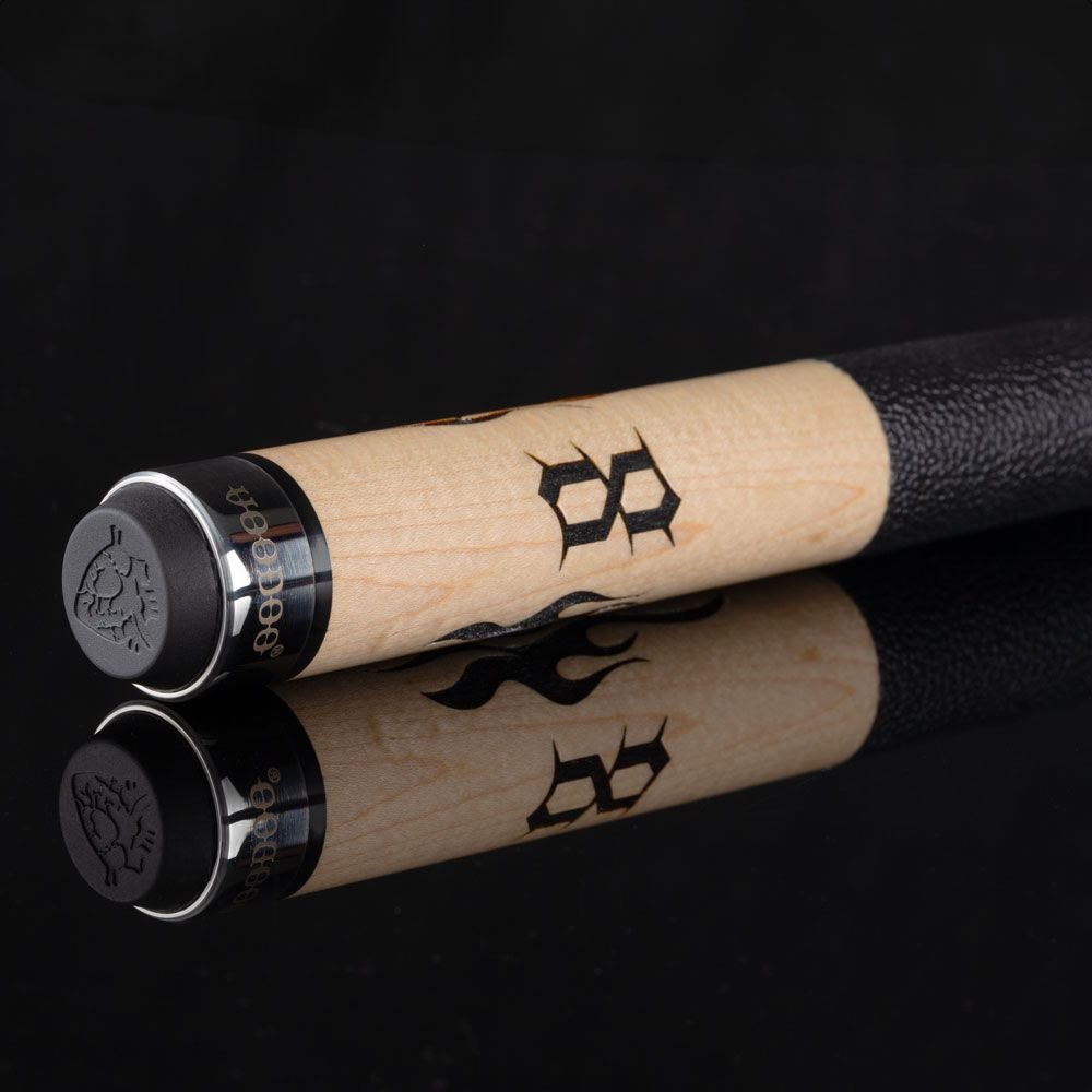 Voodoo VOD37 Cue – Skull Flames, 13 mm 7-Layer Tip - Image 3