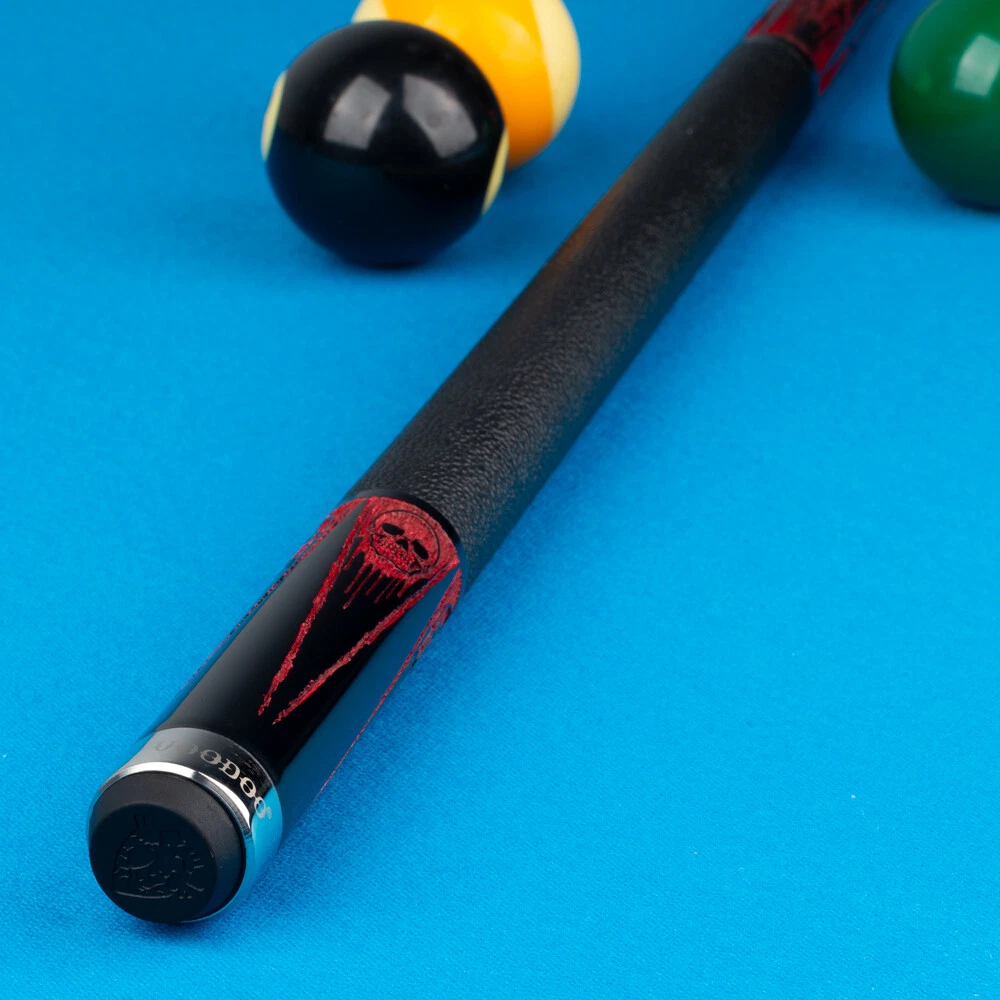 Voodoo VOD42 Coffin Skull Engraved Cue Black & Red - Image 7